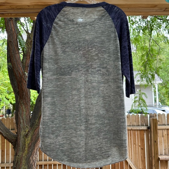 Alternative Colorado ♥️ Love 3/4 Sleeve Rounded Hem Burnout Shirt Top Medium - Picture 4 of 12